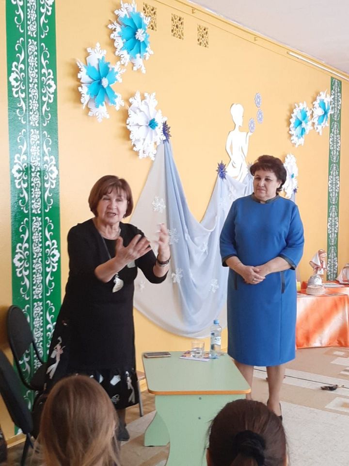 Детский сад «Алтынчеч» г.Азнакаево поделился опытом работы по билингвальному воспитанию