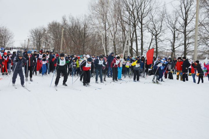 Сегодня в Азнакаево прошли республиканские массовые соревнования «Лыжня Татарстана-2019» - ФОТОРЕПОРТАЖ
