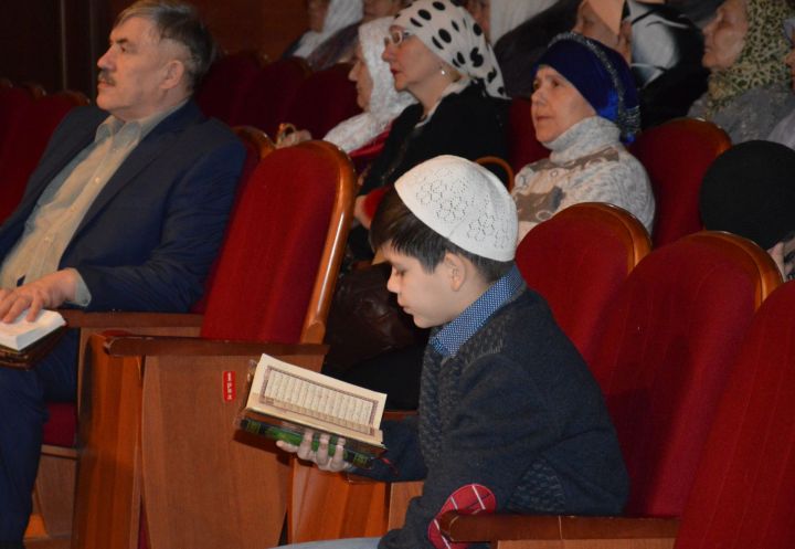 Победитель конкурса чтецов Корана в Азнакаево получит путевку в хадж