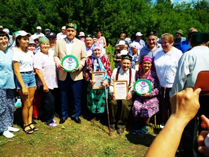 В деревне Зирекле-Елга устроили большой праздник для односельчан (ФОТОРЕПОРТАЖ)