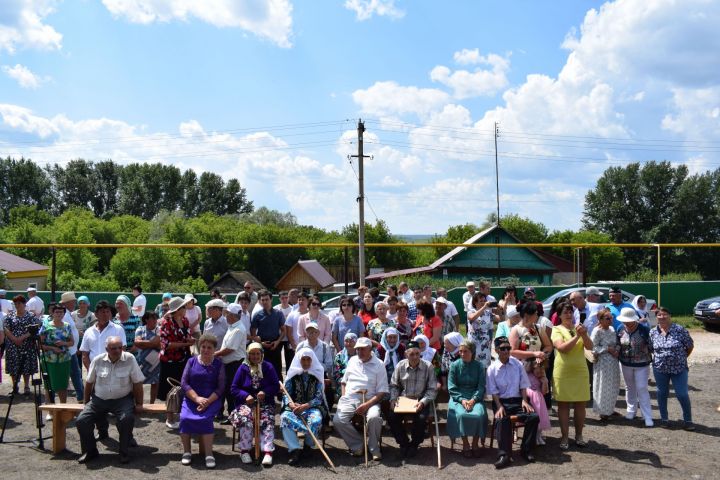 В деревне Мяндей открыли памятную доску Хамиту Мустакимову (ФОТОРЕПОРТАЖ)