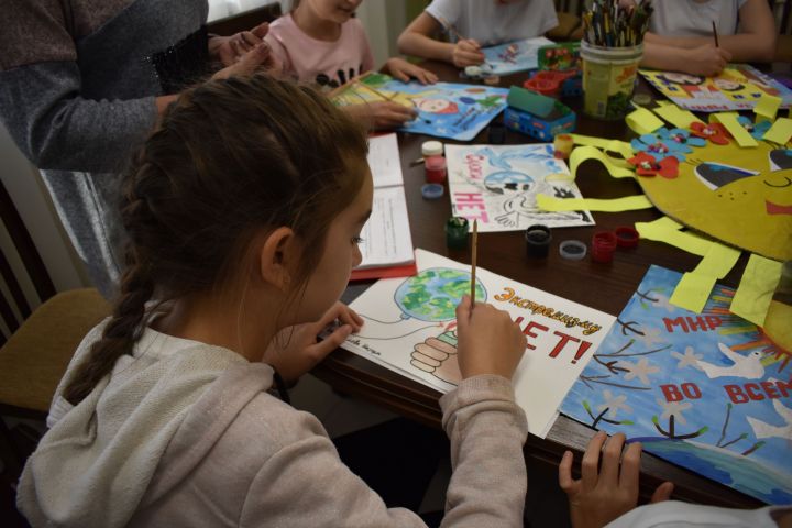 Конкурс детских рисунков «Скажем терроризму-Нет!» (ФОТО)