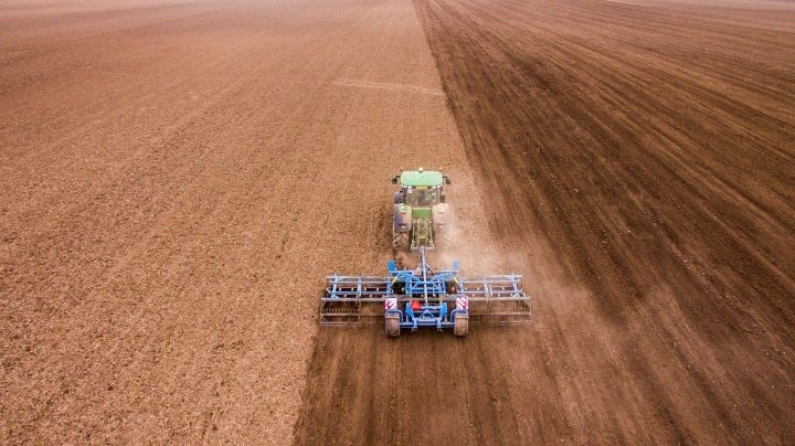 Сельхозпроизводители Азнакаево могут получить льготные кредиты на полевые сезонные работы