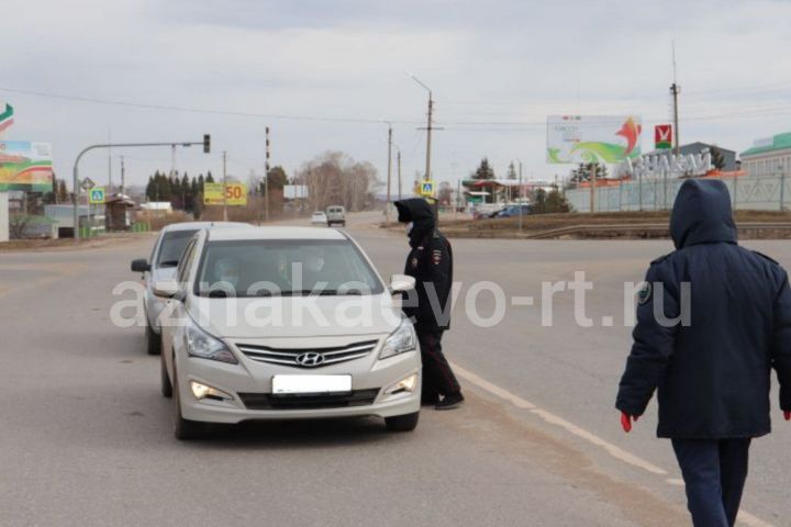 Татарстан Президенты самоизоляция вакытында шәһәрләрне патрульләүне көчәйтергә кушты