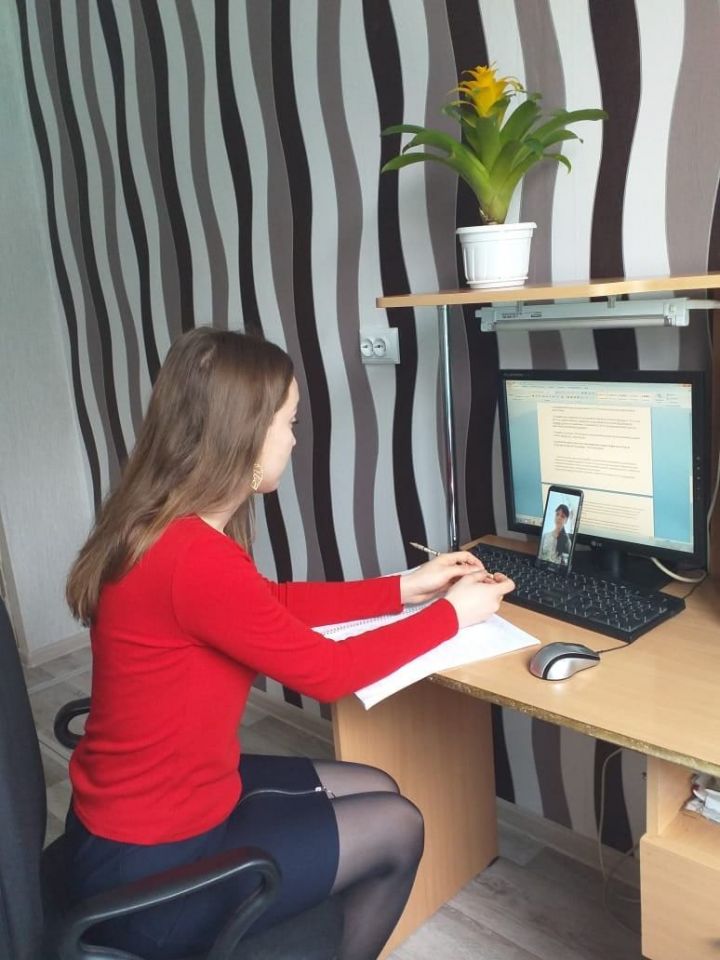В культурном центре Азнакаево продолжают обучение онлайн