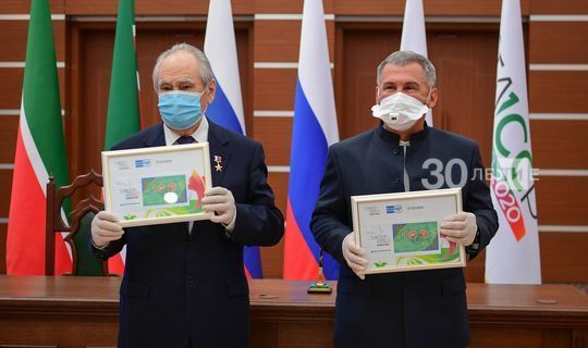 Минниханов и Шаймиев приняли участие в церемонии гашения почтовой марки в честь 100-летия ТАССР