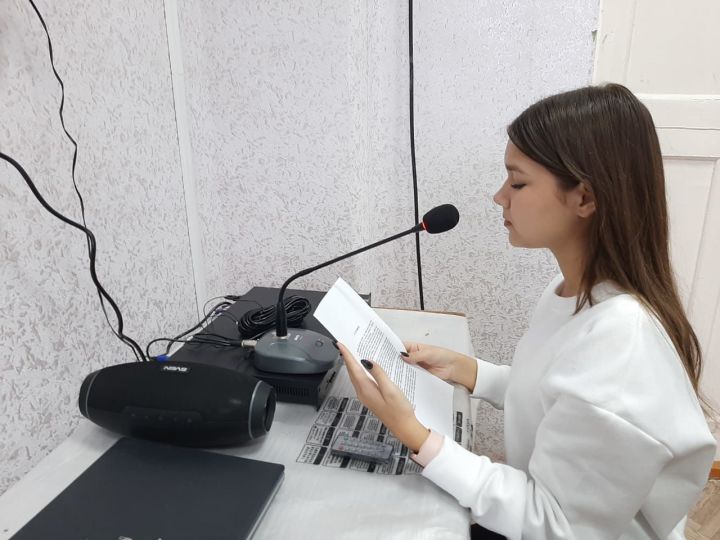 В Азнакаевской школе №2 вещает радиостудия «Большая перемена»