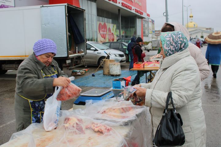 Азнакайда чираттагы авыл хуҗалыгы ярминкәсе узды