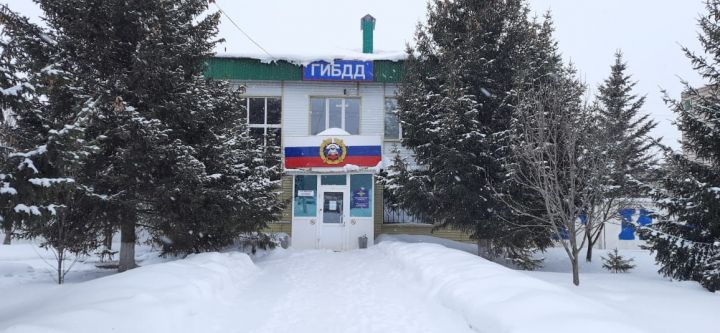 Азнакайда транспорт чараларын теркәү бүлеге бәйрәмдә ничек эшли?