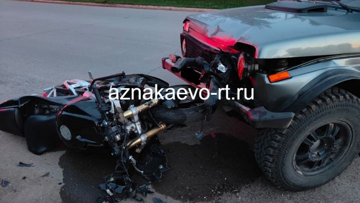 В Азнакаево случилось дорожно-транспортное происшествие с участием мотоциклиста