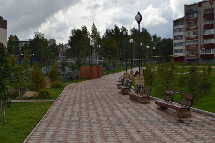 Язмыш җилләренә каршы торып