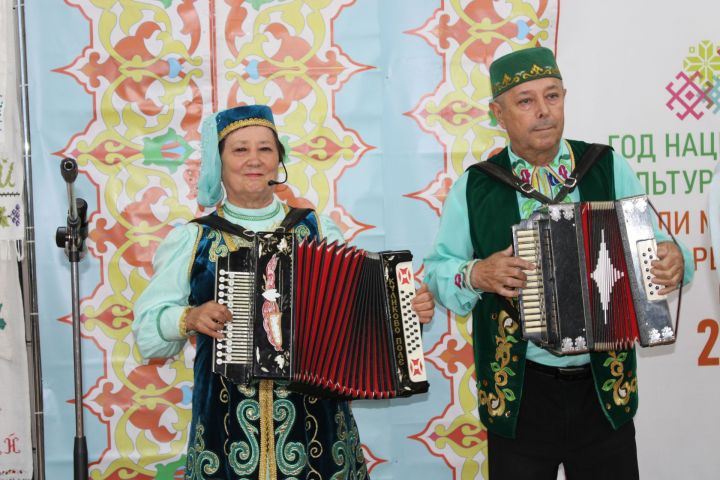 В Азнакаево впервые отметили Единый день фольклора