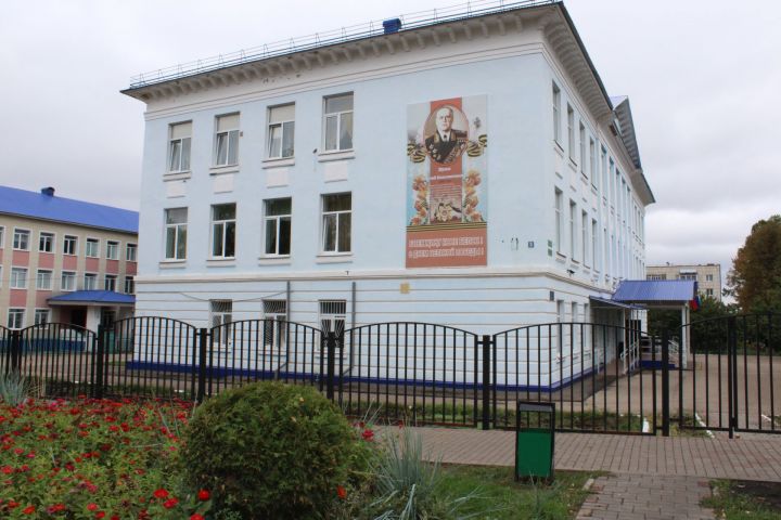 Азнакаевцы не против обязательного привлечения школьников к общественно полезному труду