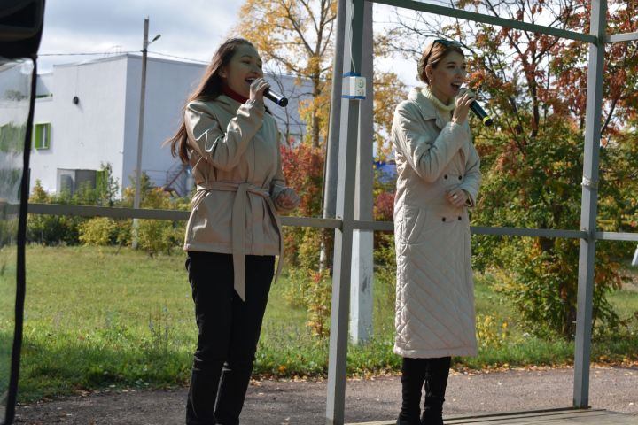 Излучая тепло и вовлеченность: творческая группа Культурного центра Азнакаево провела праздник «Эбилэр чуагы»