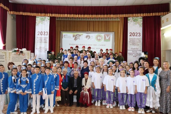 Азнакай гимназиясендә төбәк фестивале узды