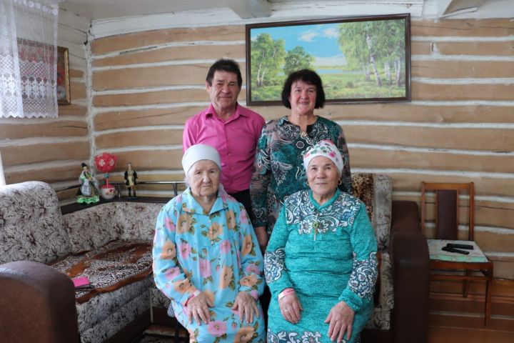 100-летняя Тагира Асанова из Азнакаево: “Я выбираю с пожеланиями благополучия стране”