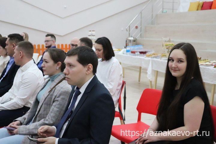 Азнакайда яшь табиблар җыелды