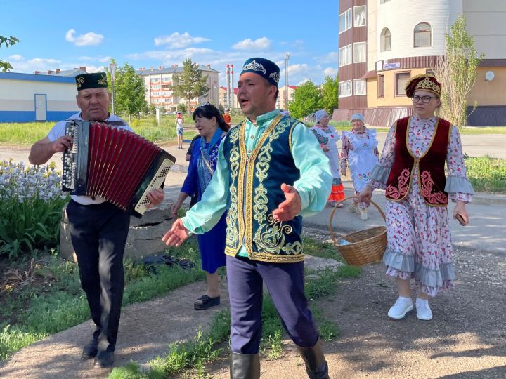 Сбор подарков – это не только обряд, а и своего рода предсказание