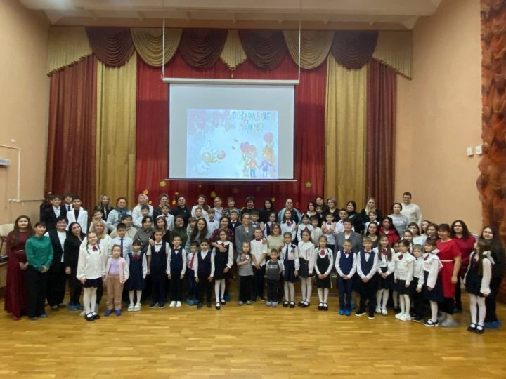 Для самых дорогих: праздник в честь мам!