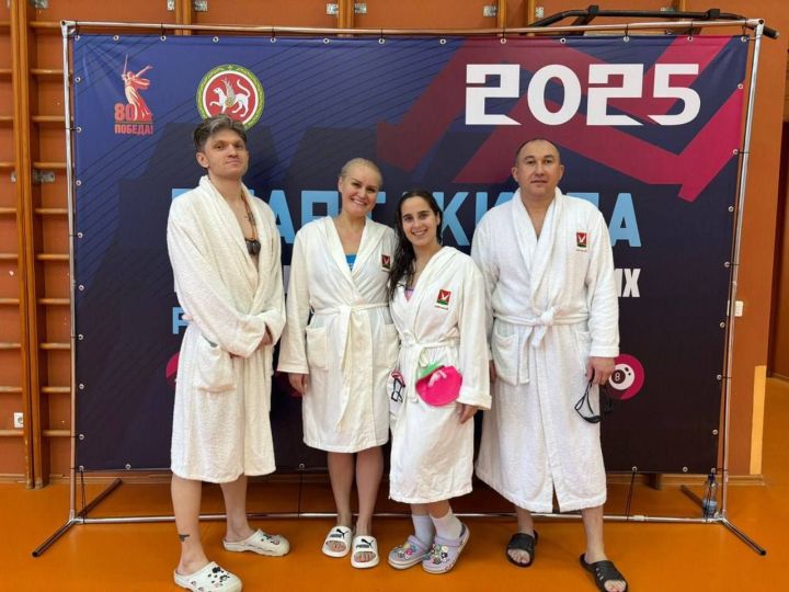 Йөзү турнирында Азнакай командасы көмеш медаль яулады