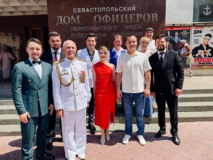 «Созвездие-Йолдызлык» подарило Севастополю праздничный концерт ко Дню ВМФ
