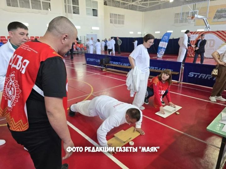 Азнакайда муниципаль хезмәткәрләр арасында ГТО фестивале узды