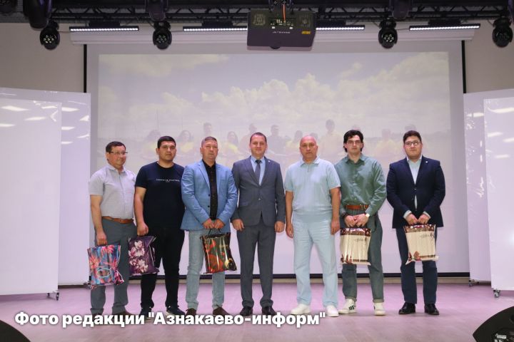 Азнакайда медицина хезмәткәрләрен хөрмәтләделәр