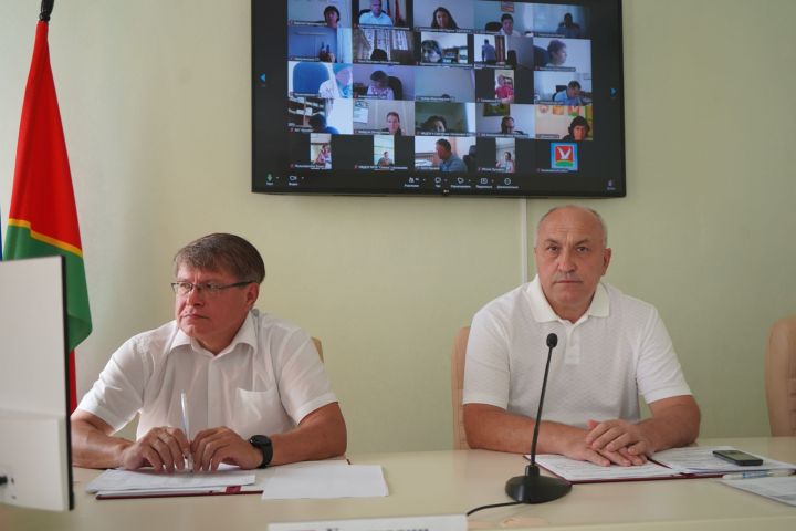Еженедельная планерка : основные показатели работы служб района