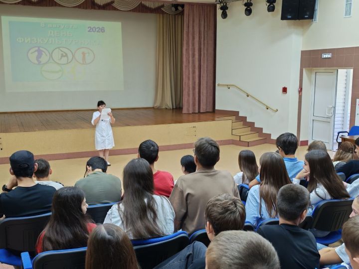 Сәламәт балачак – сәламәт киләчәк: Азнакай табиблары лагерьларда профилактиик очрашулар үткәрде