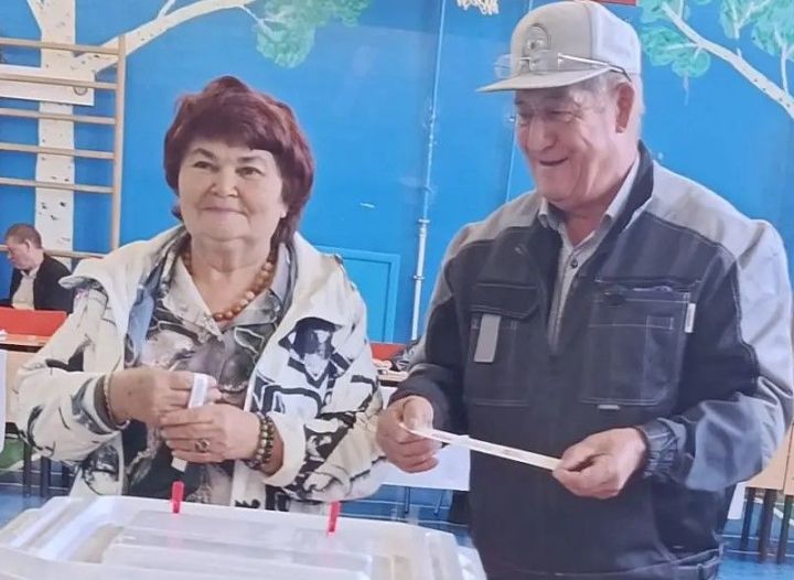 Сайлауга да гармунда уйнап килделәр