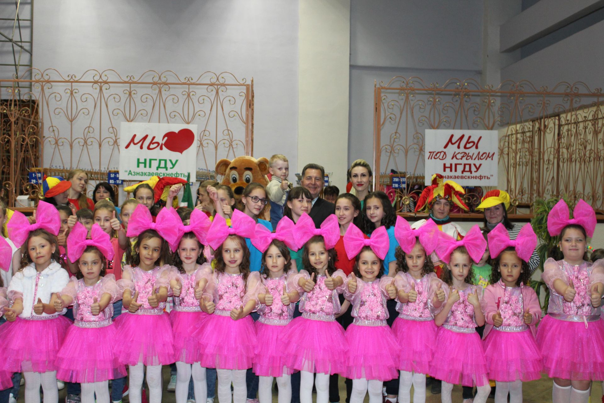 Дети поселка Актюбинский отметили сказочный праздник