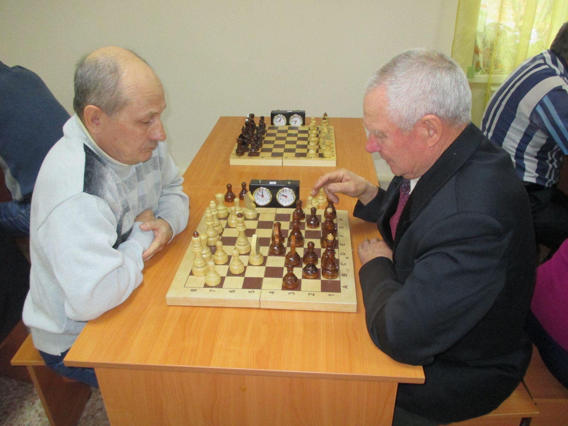 Азнакаевские ветераны любят шахматы (ФОТО)