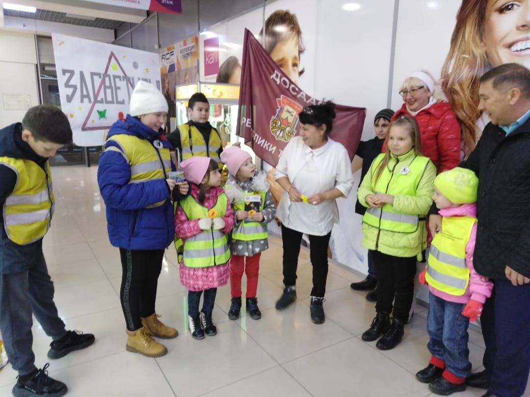 В Азнакаево с раннего возраста учат детей правилам дорожного движения (ФОТО)