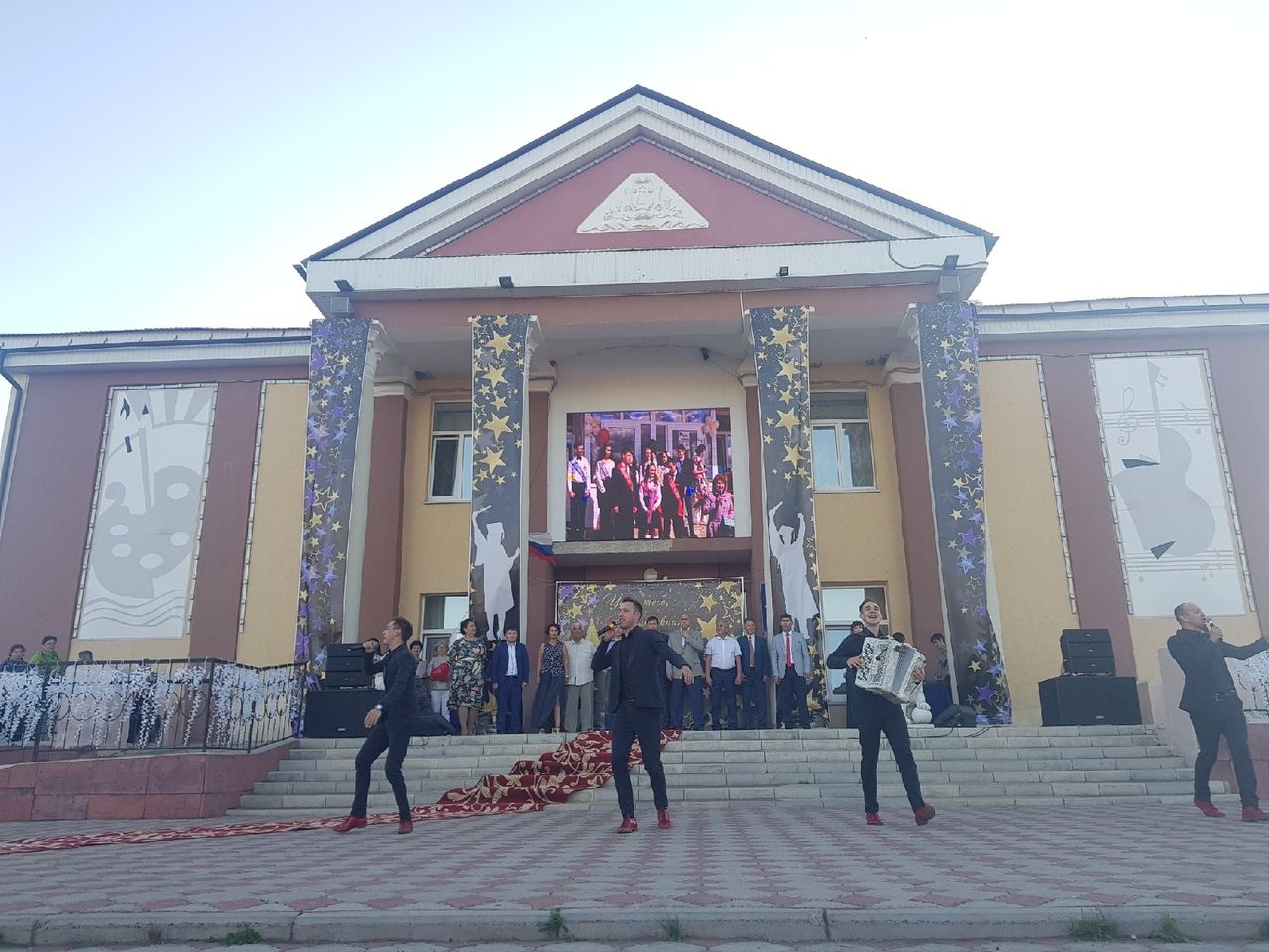 Погода азнакаево на неделю гисметео точный. Азнакаево город. Погода в Азнакаево. Погода в Азнакаеве. Погода в Азнакаево на завтра.