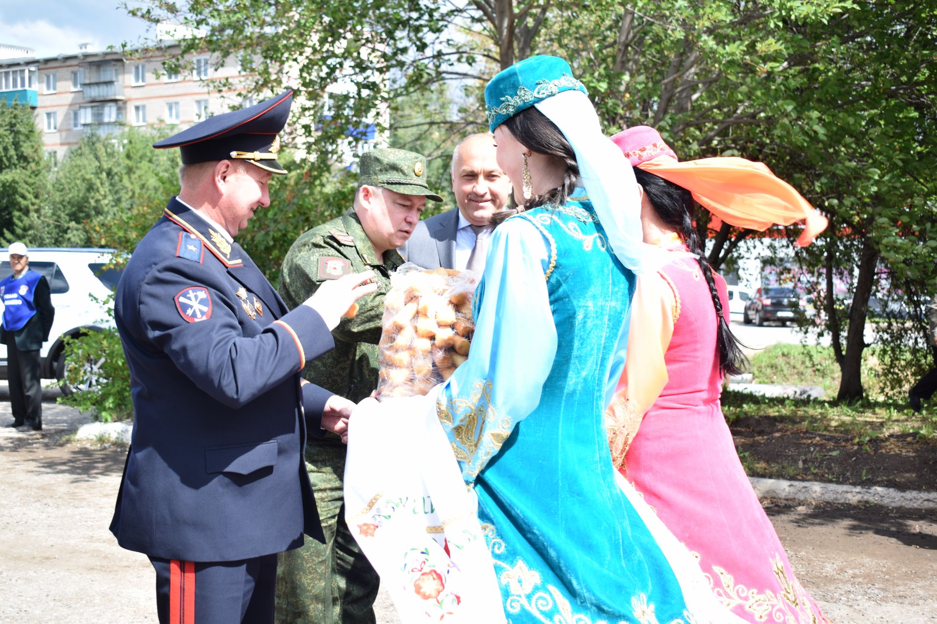 Сегодня в Азнакаево – двойное торжество: ДОСААФ провело новоселье, открыло лагерь «Родина» (ФОТОРЕПОРТАЖ)