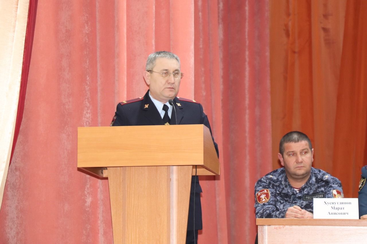 Полиция азнакаево. Начальник ГИБДД Азнакаево Лаврентьев. Начальник ГАИ Азнакаево. Начальник ГИБДД Азнакаево. Начальник МВД Азнакаево.