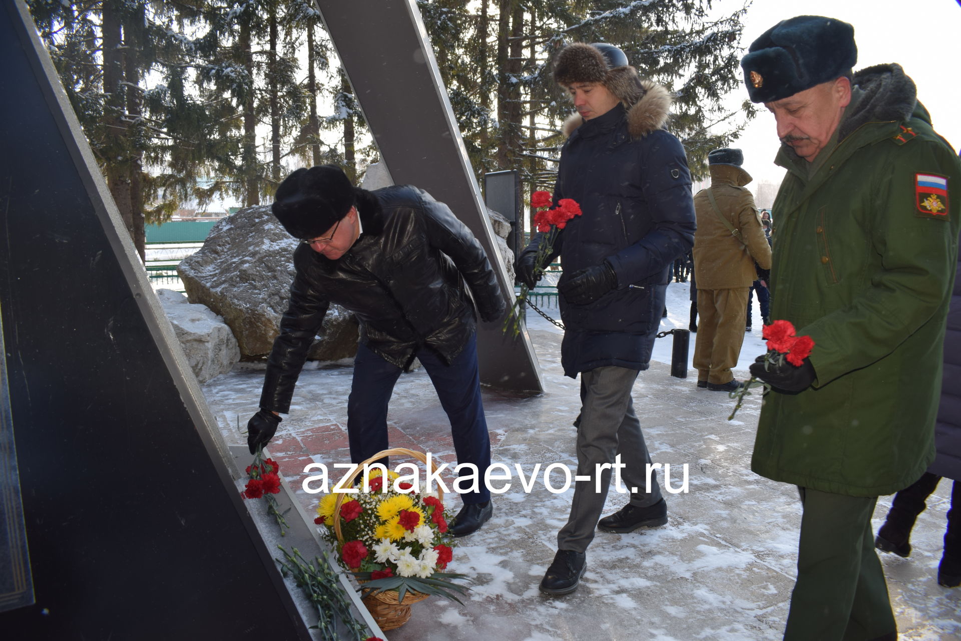 В Азнакаево прошел митинг, посвященный Дню памяти о россиянах, исполнявших служебный долг за пределами Отечества