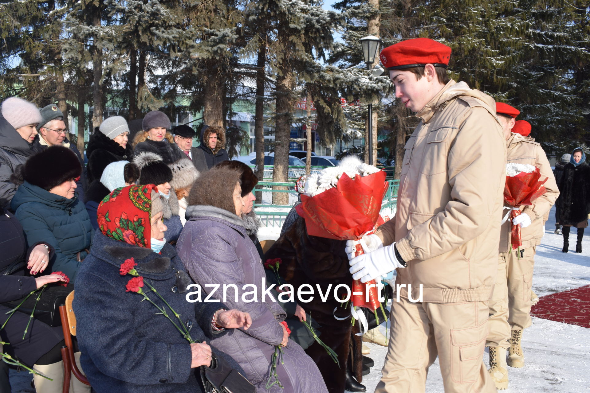 В Азнакаево прошел митинг, посвященный Дню памяти о россиянах, исполнявших служебный долг за пределами Отечества