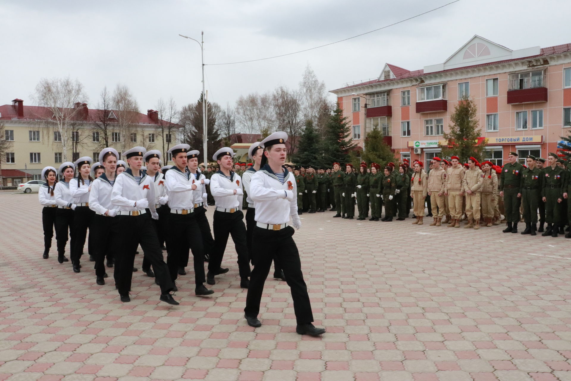 Азнакаева газета. Сотр строя в Азнакаево.