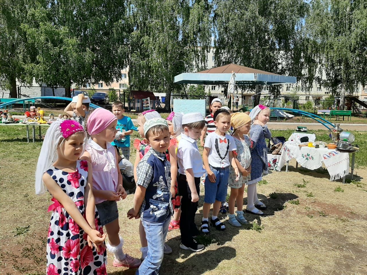 “Улыбка” бакчасында туган телне, гореф-гадәтләрне саклыйлар