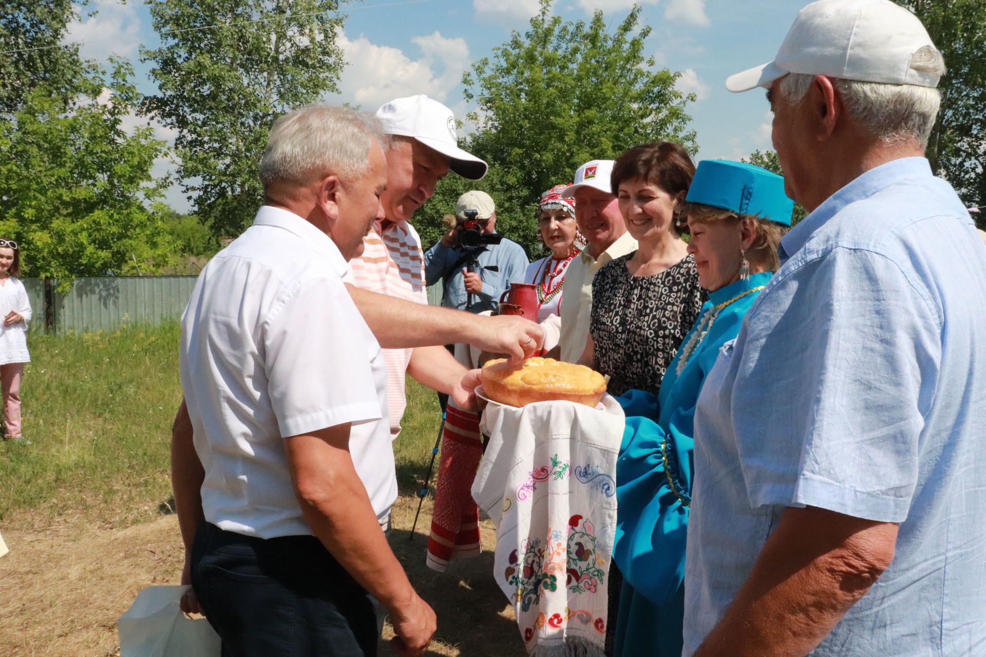 Азнакай ветераннары Сабантуйда кыздырды