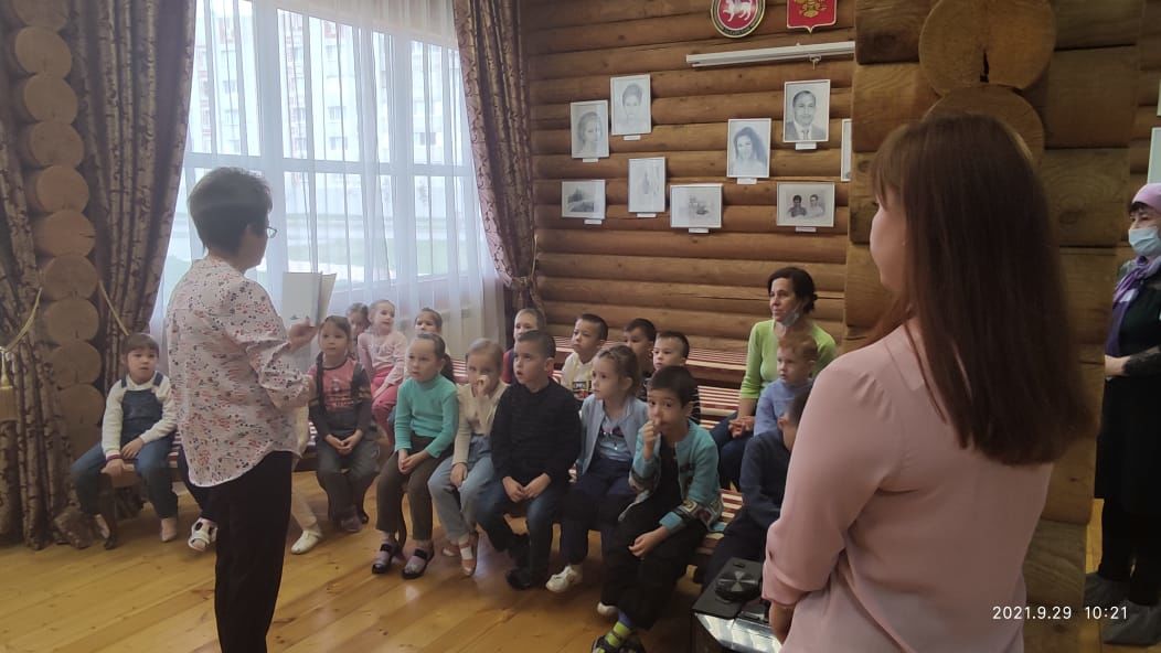 Балалар бакчасында тәрбияләнүчеләр Азнакай туган якны өйрәнү музееннан бик канәгать калдылар