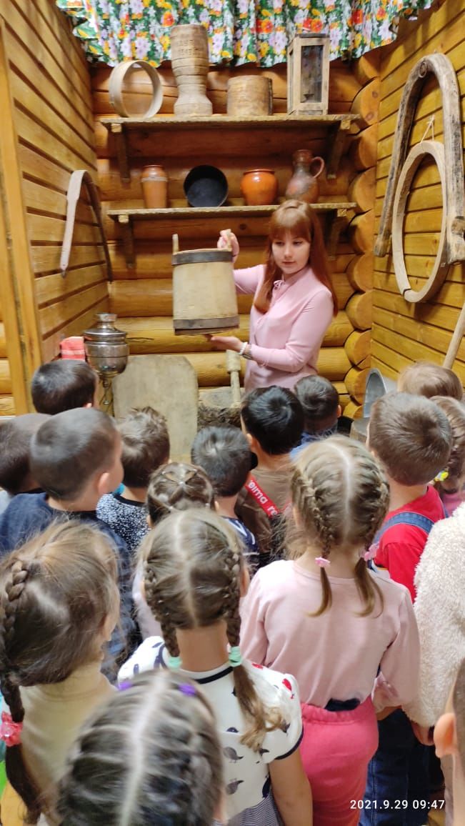 Балалар бакчасында тәрбияләнүчеләр Азнакай туган якны өйрәнү музееннан бик канәгать калдылар