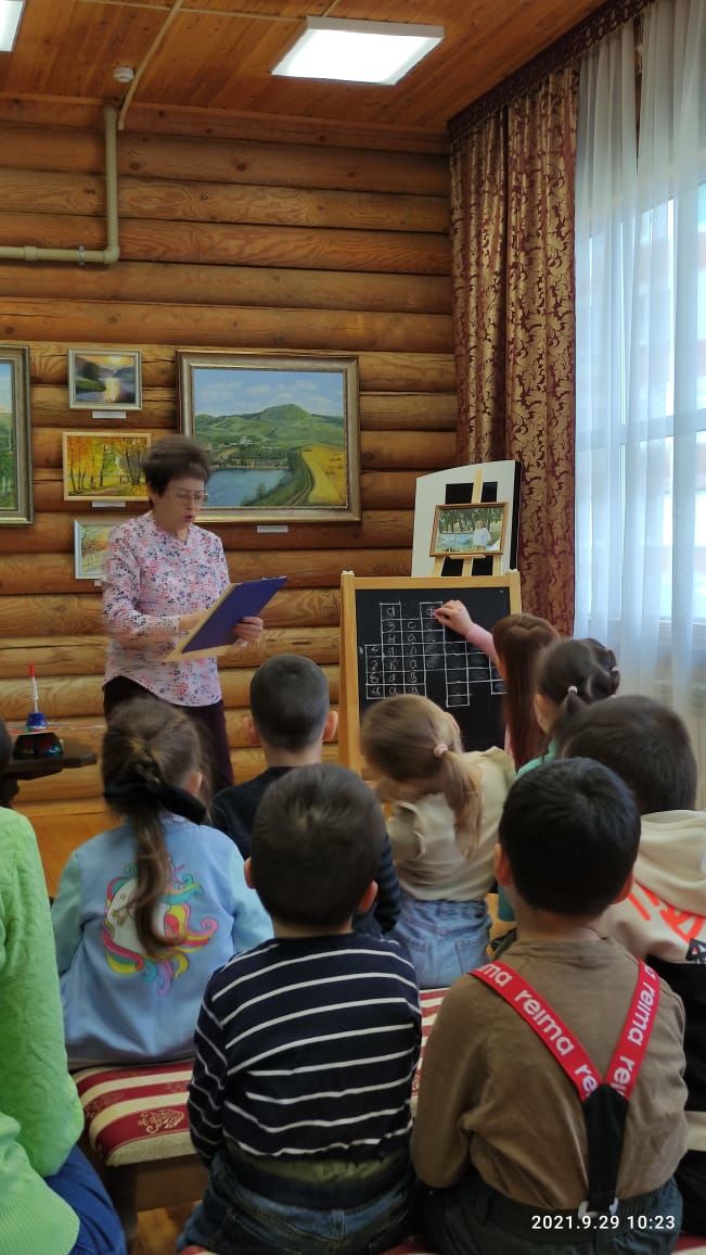 Балалар бакчасында тәрбияләнүчеләр Азнакай туган якны өйрәнү музееннан бик канәгать калдылар