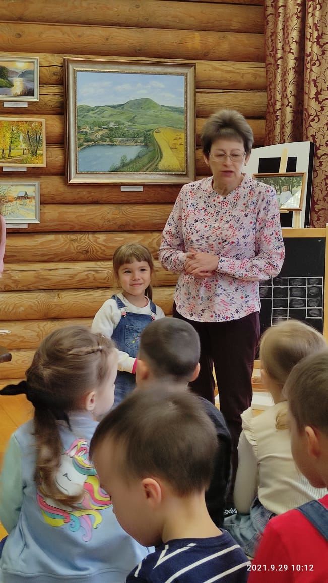 Балалар бакчасында тәрбияләнүчеләр Азнакай туган якны өйрәнү музееннан бик канәгать калдылар