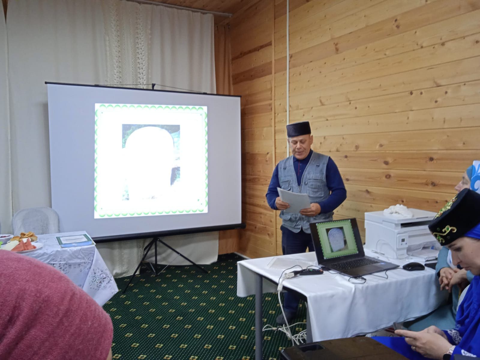 В Азнакаево прошел семинар в связи с началом учебного года в мечетях и медресе