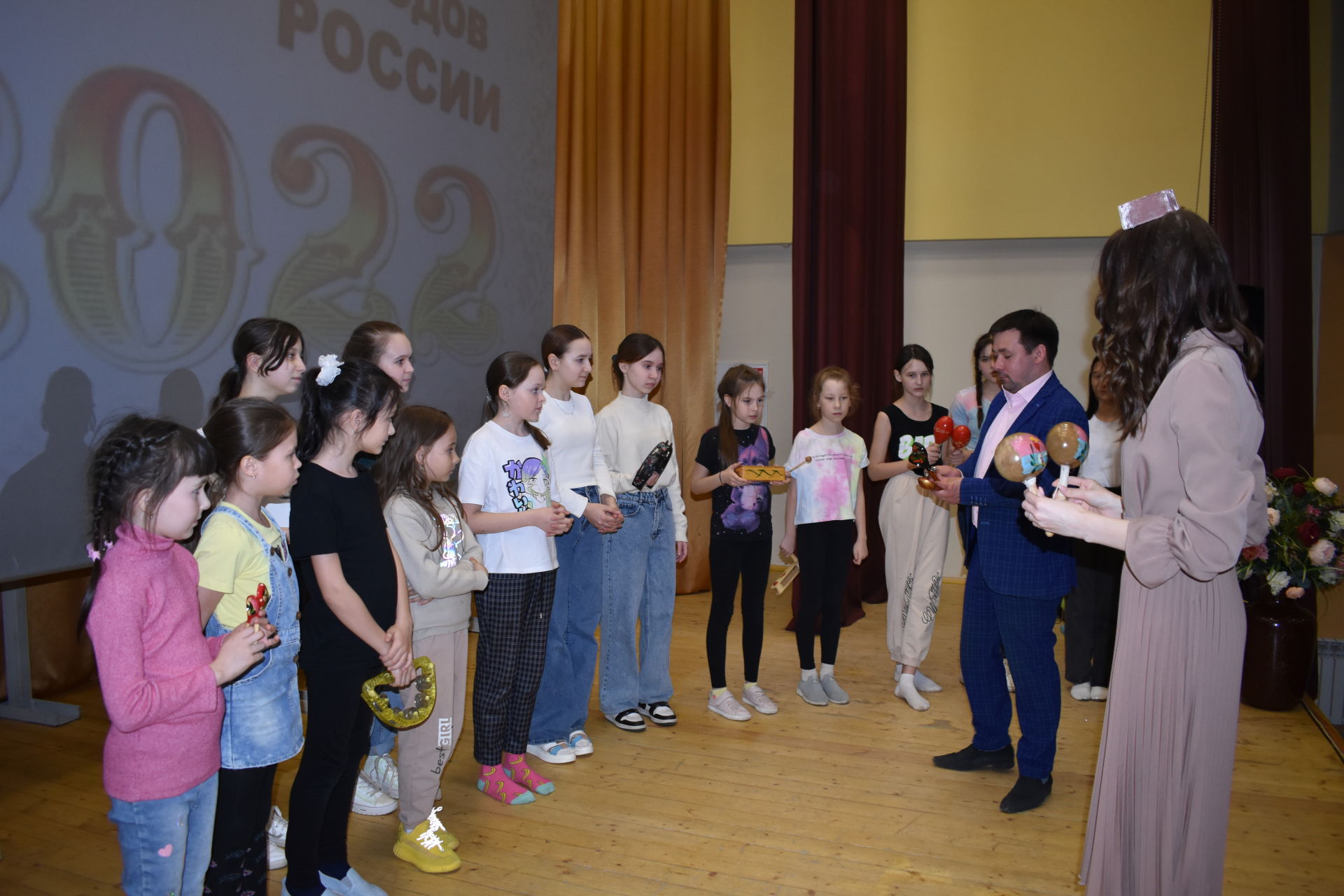 В Азнакаево сотрудники Культурного центра провели «Фолк-Урок»
