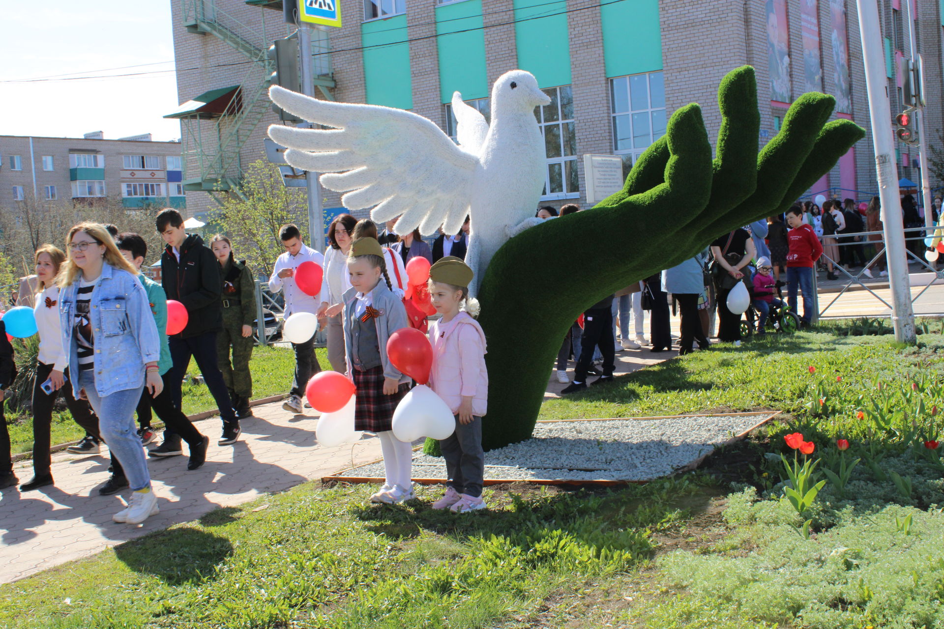 ФОТОРЕПОРТАЖ: День Победы в Азнакаево