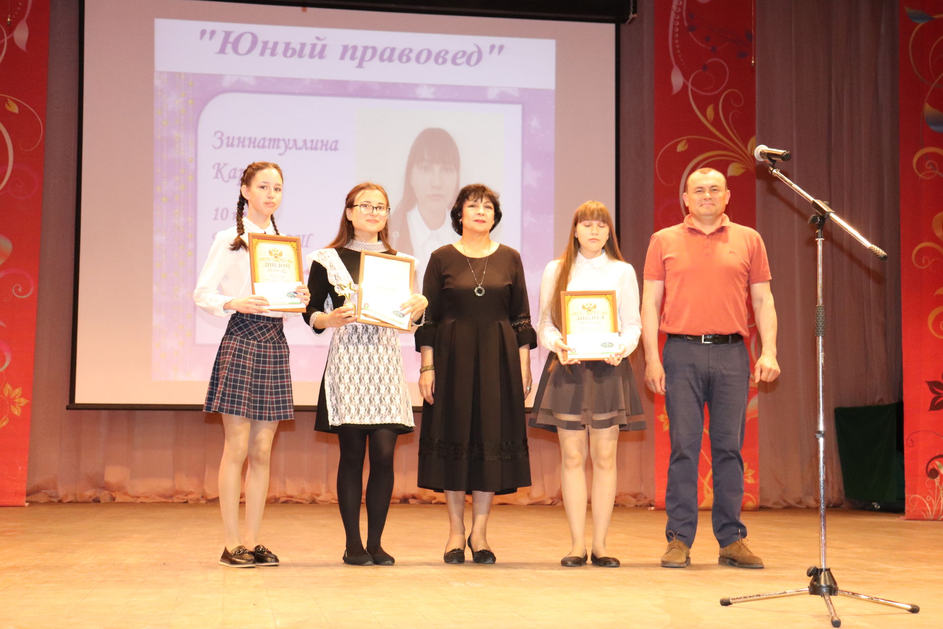 Самым одаренным детям Азнакаево вручена премия ”Чулпан"