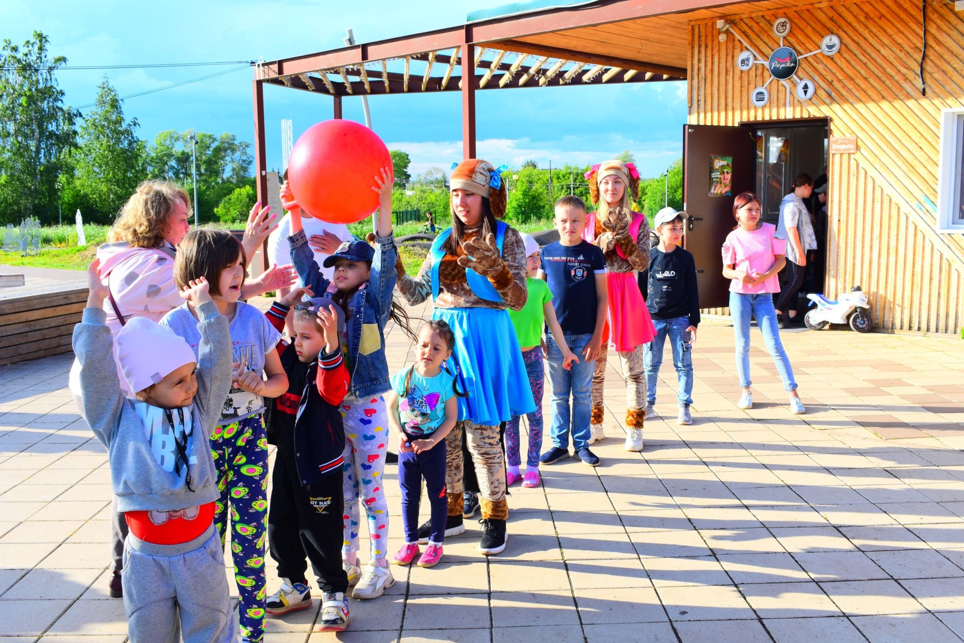 В Азнакаево для детей провели  «Наше спортивное лето»